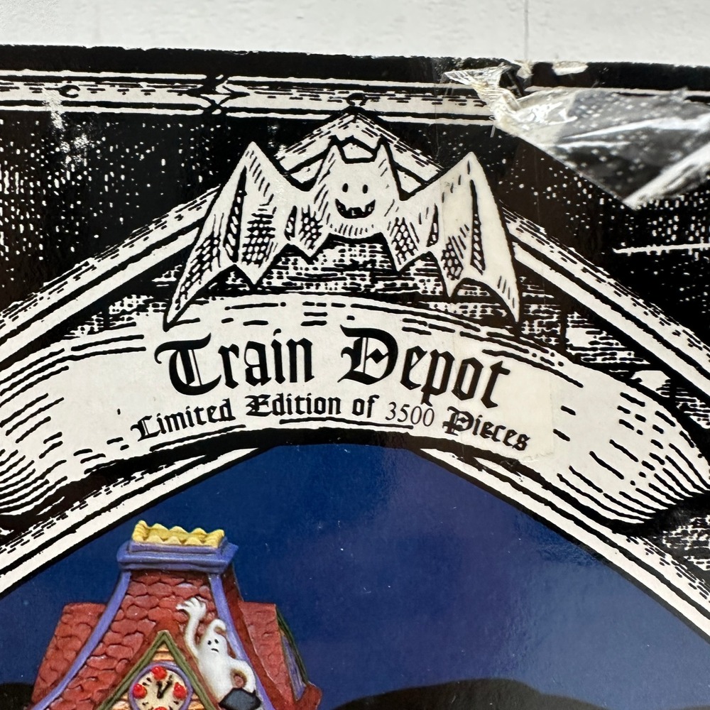 VTG Creepy Hollow Limited Ed Train Depot Halloween Village House & Figures WORKS - Picture 7 of 16